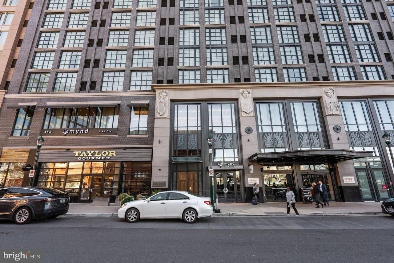 930 Rose Ave #1902 - Photo 4 of 25