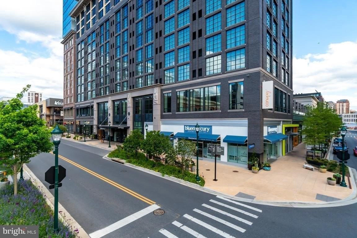 930 Rose Ave #1902 - Photo 6 of 25