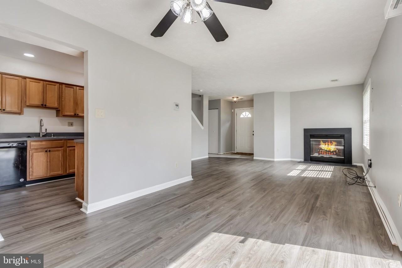 3036 New Oak Ln - Photo 6 of 28