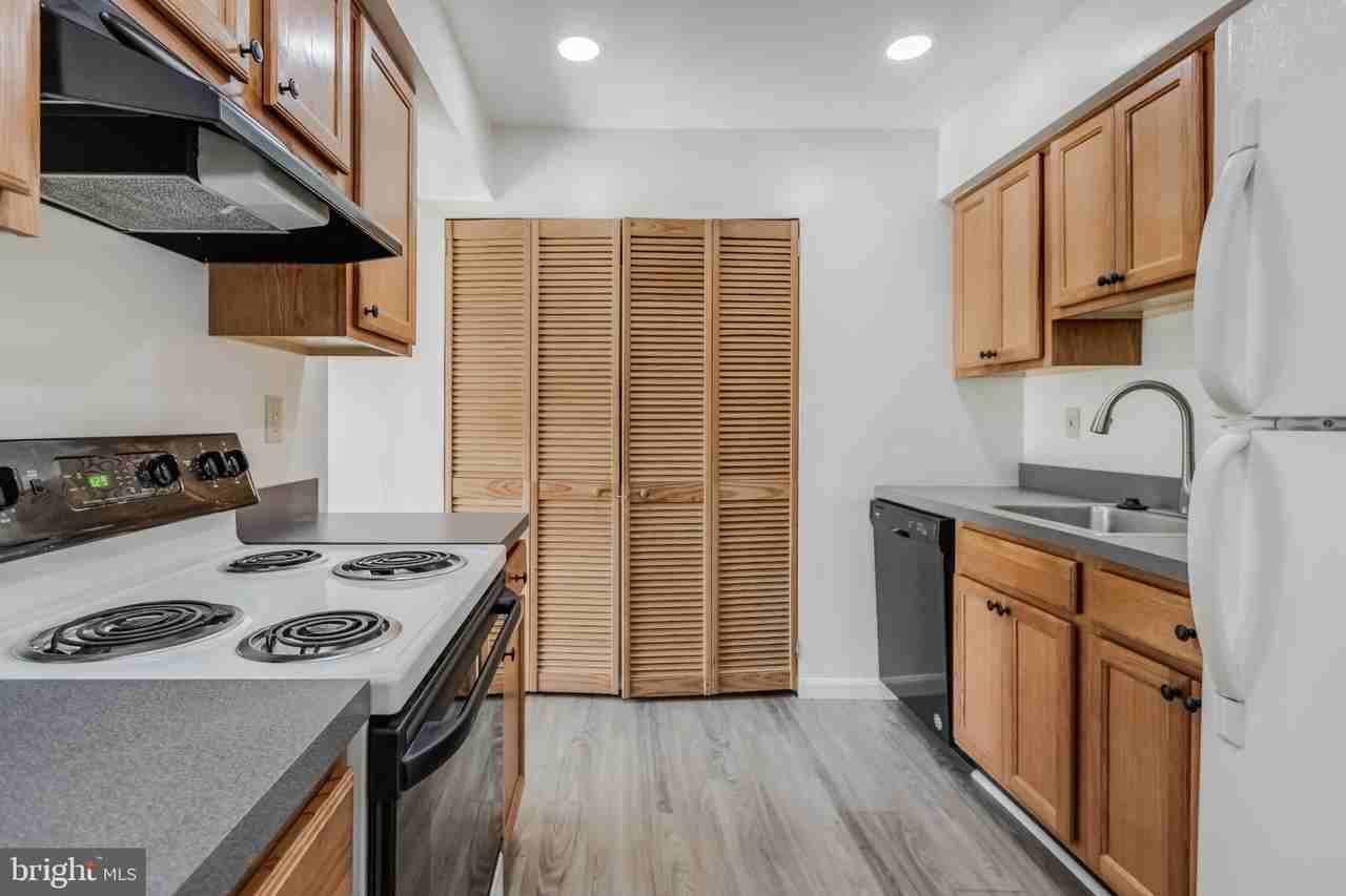 3036 New Oak Ln - Photo 7 of 28