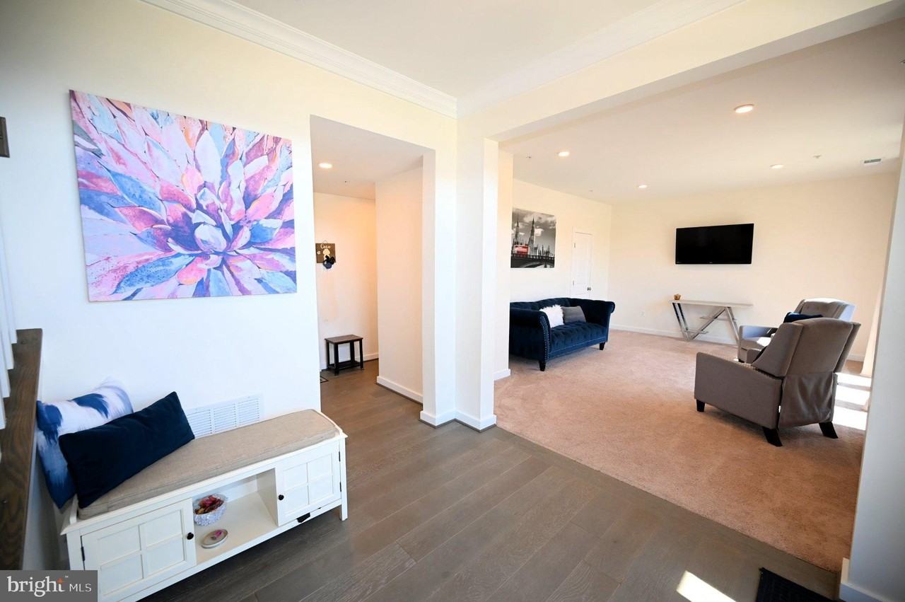 5403 Woodyard Rd - Photo 7 of 50