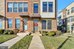 featured image of 2816 Arts Vista Blvd