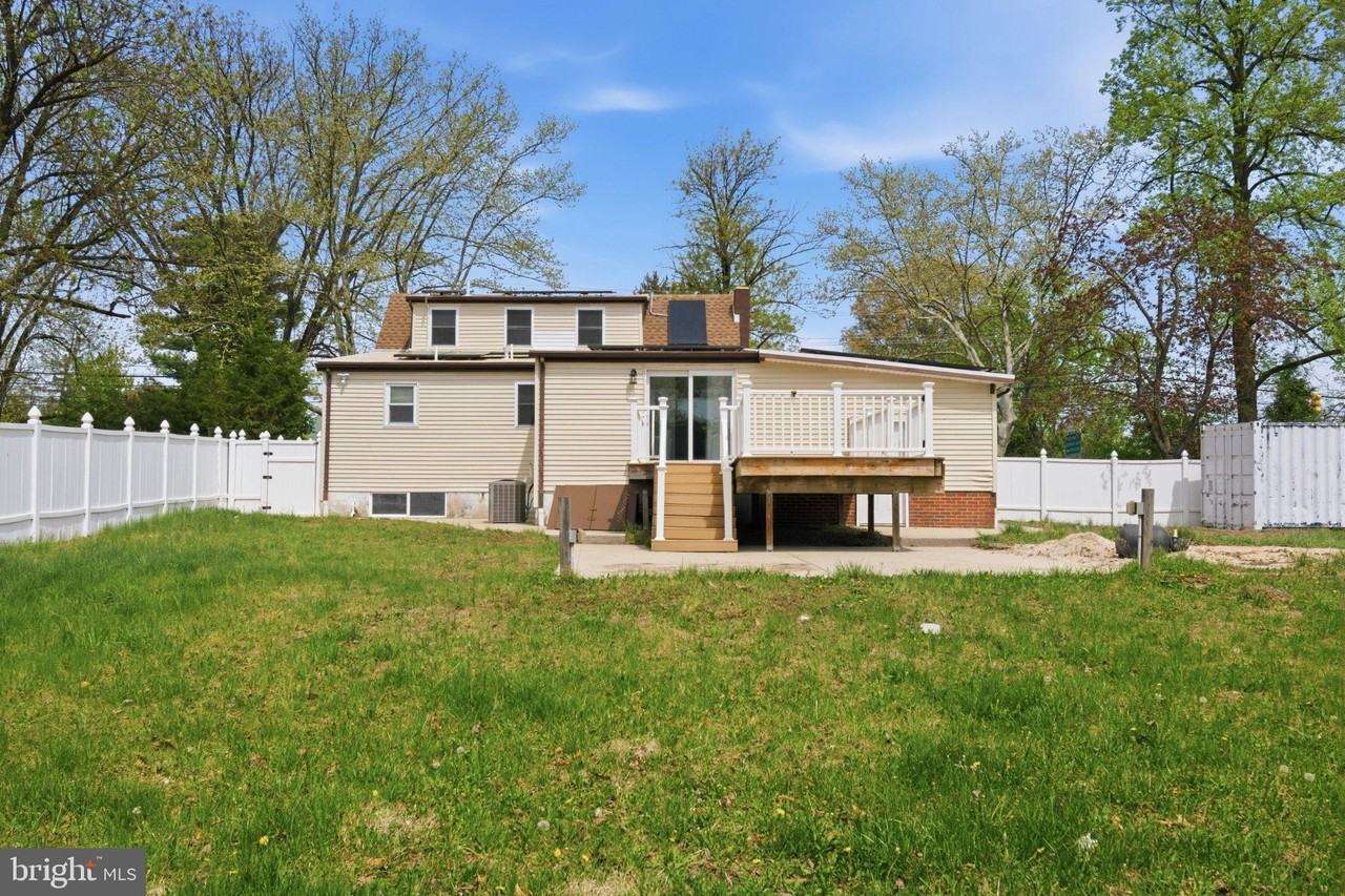 28 Hartford Rd - Photo 5 of 27