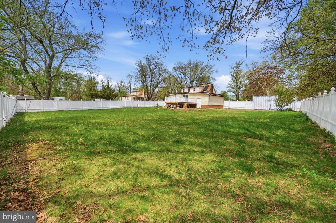 28 Hartford Rd - Photo 6 of 27