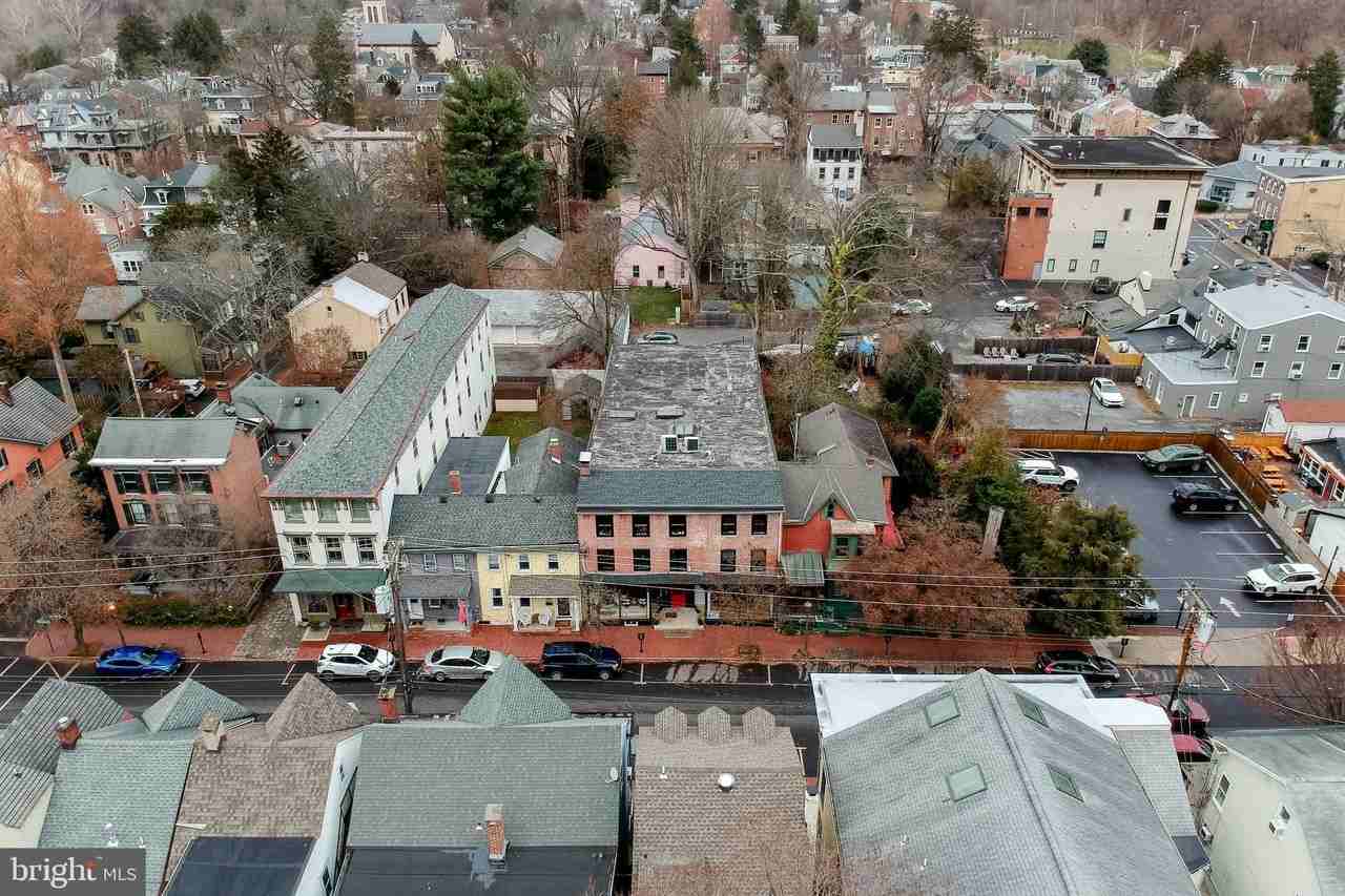 54--56 CORYELL Street #1 - Photo 4 of 6