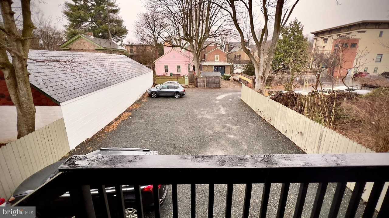 54--56 CORYELL Street #1 - Photo 6 of 6