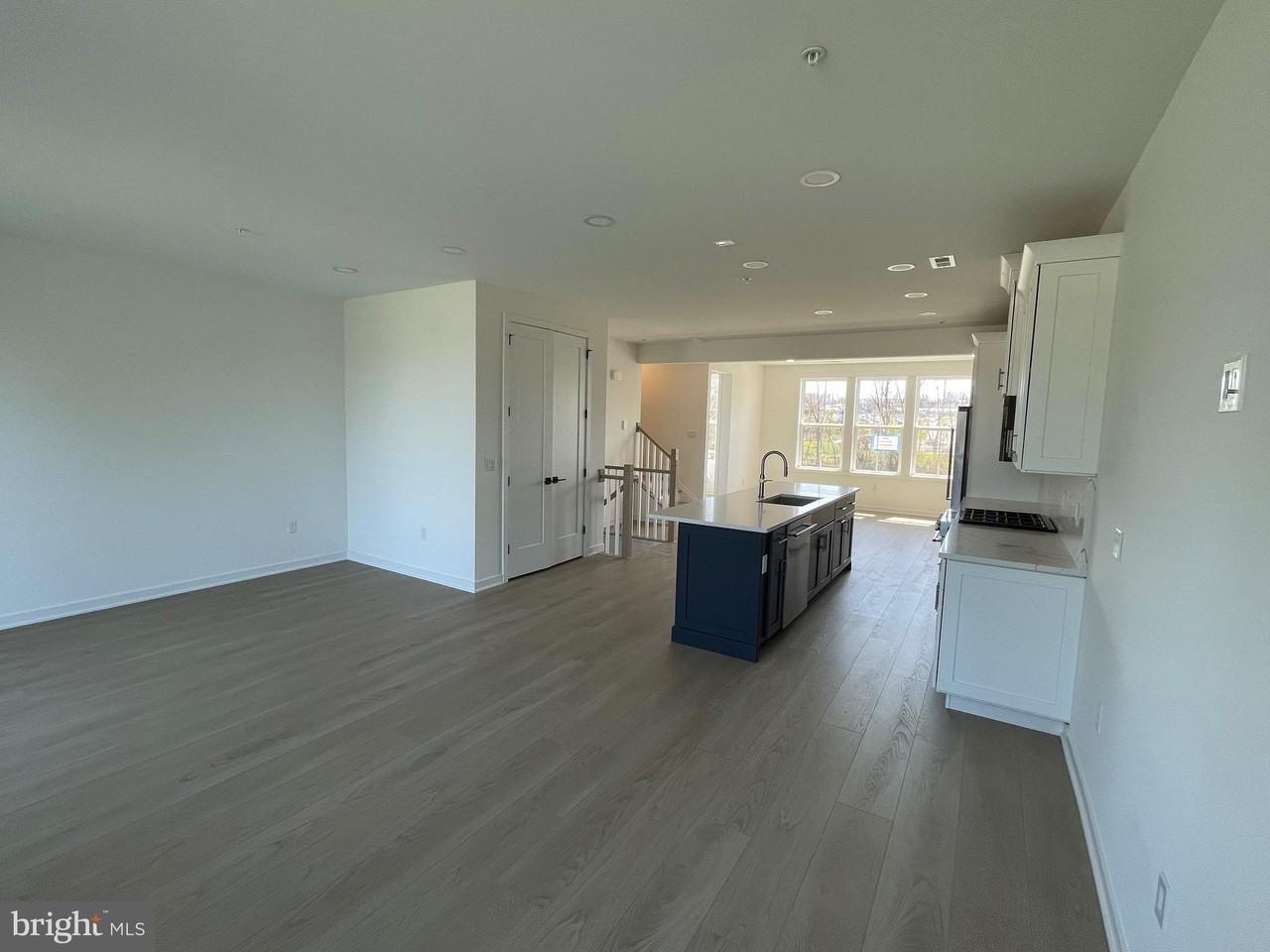 103 BRIANNA Court - Photo 5 of 38