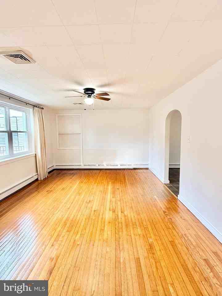 208 FERN Lane - Photo 3 of 20