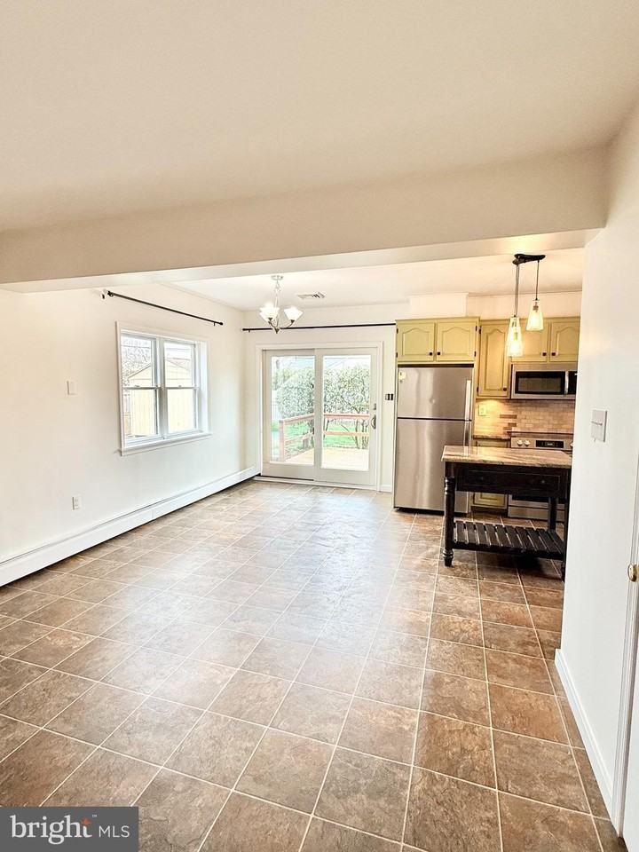 208 FERN Lane - Photo 5 of 20