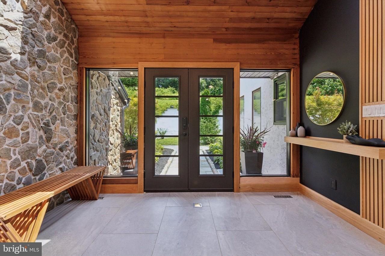 1220 Valley Rd - Photo 2 of 45