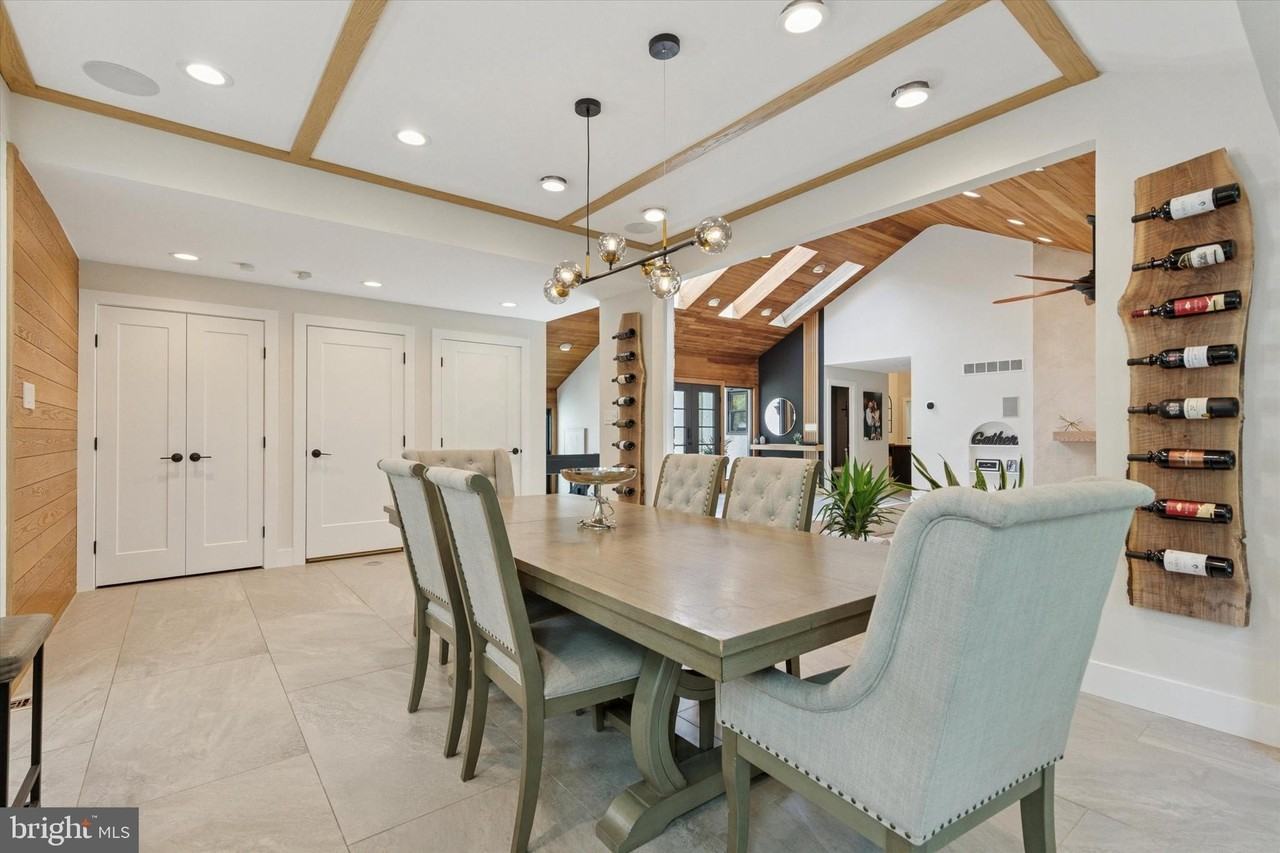 1220 Valley Rd - Photo 7 of 45