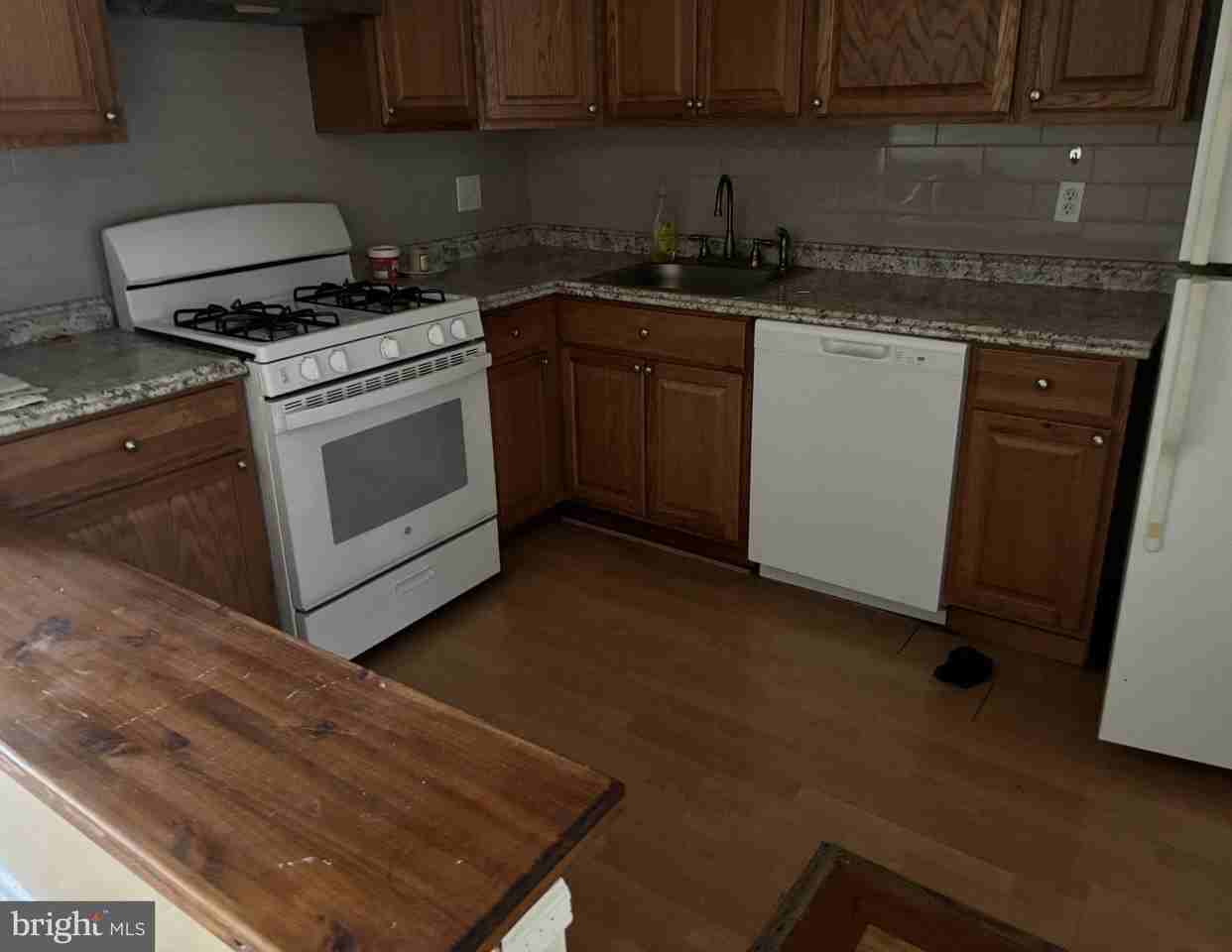 2419 Tremont St #1-1stFL - Photo 2 of 4