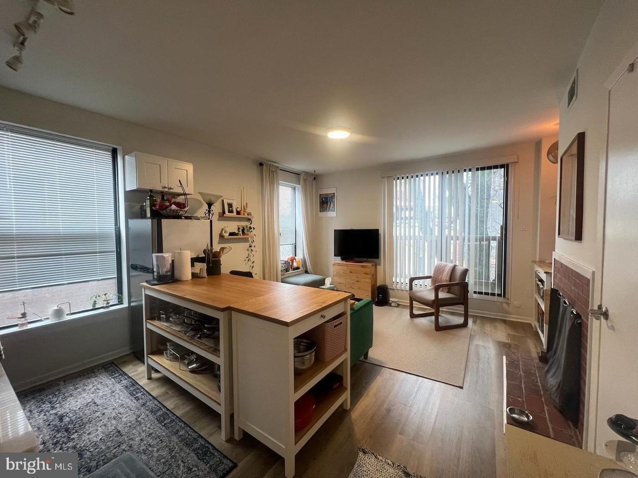 1904 Fairmount Ave #3 - Photo 3 of 15