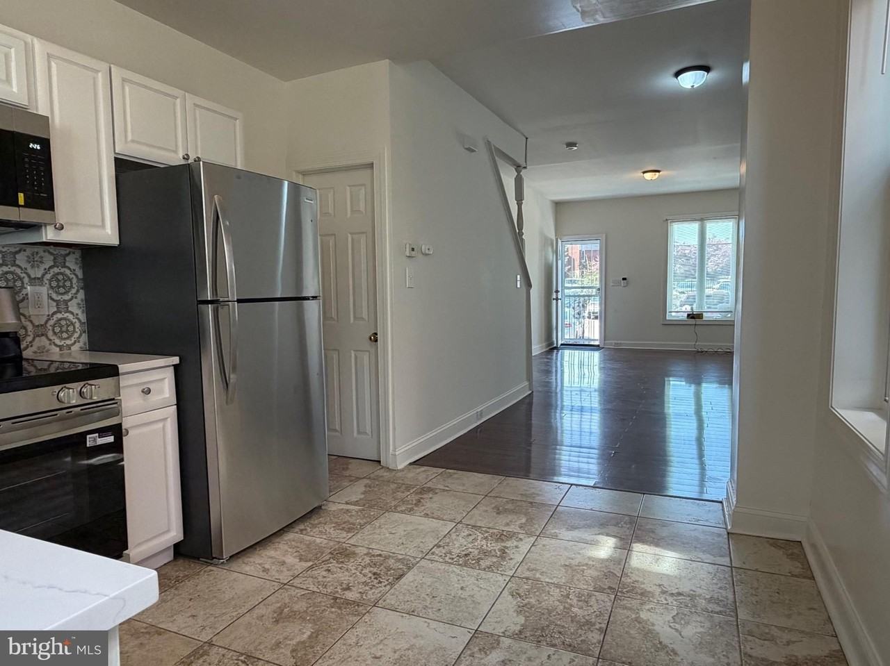 2667 N Napa St - Photo 5 of 38