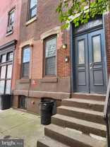 1704 W Diamond St #2 - Photo 1 of 1