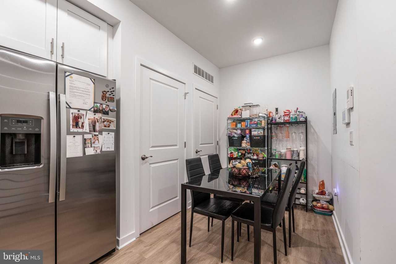 2613 Federal St #C - Photo 3 of 26