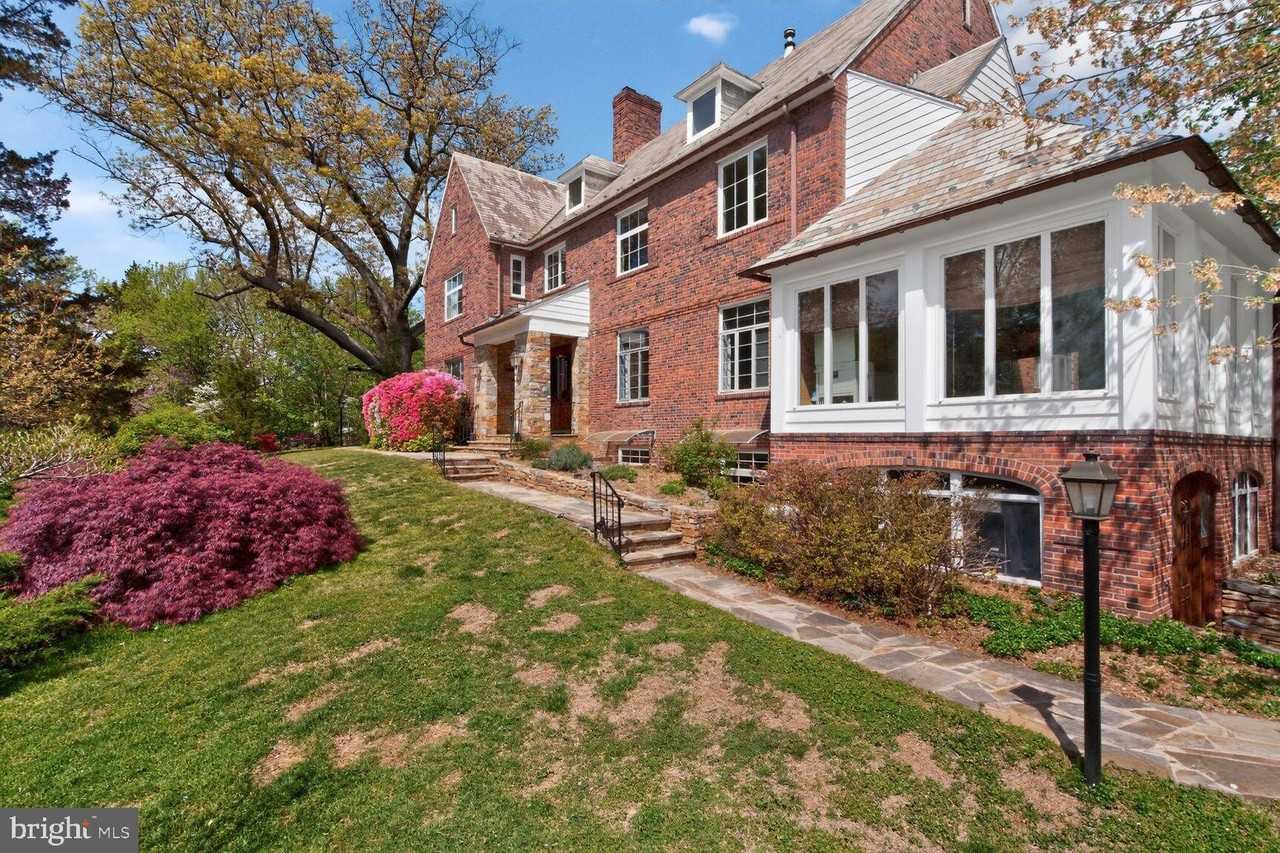 5553 Little Falls Rd - Photo 3 of 50