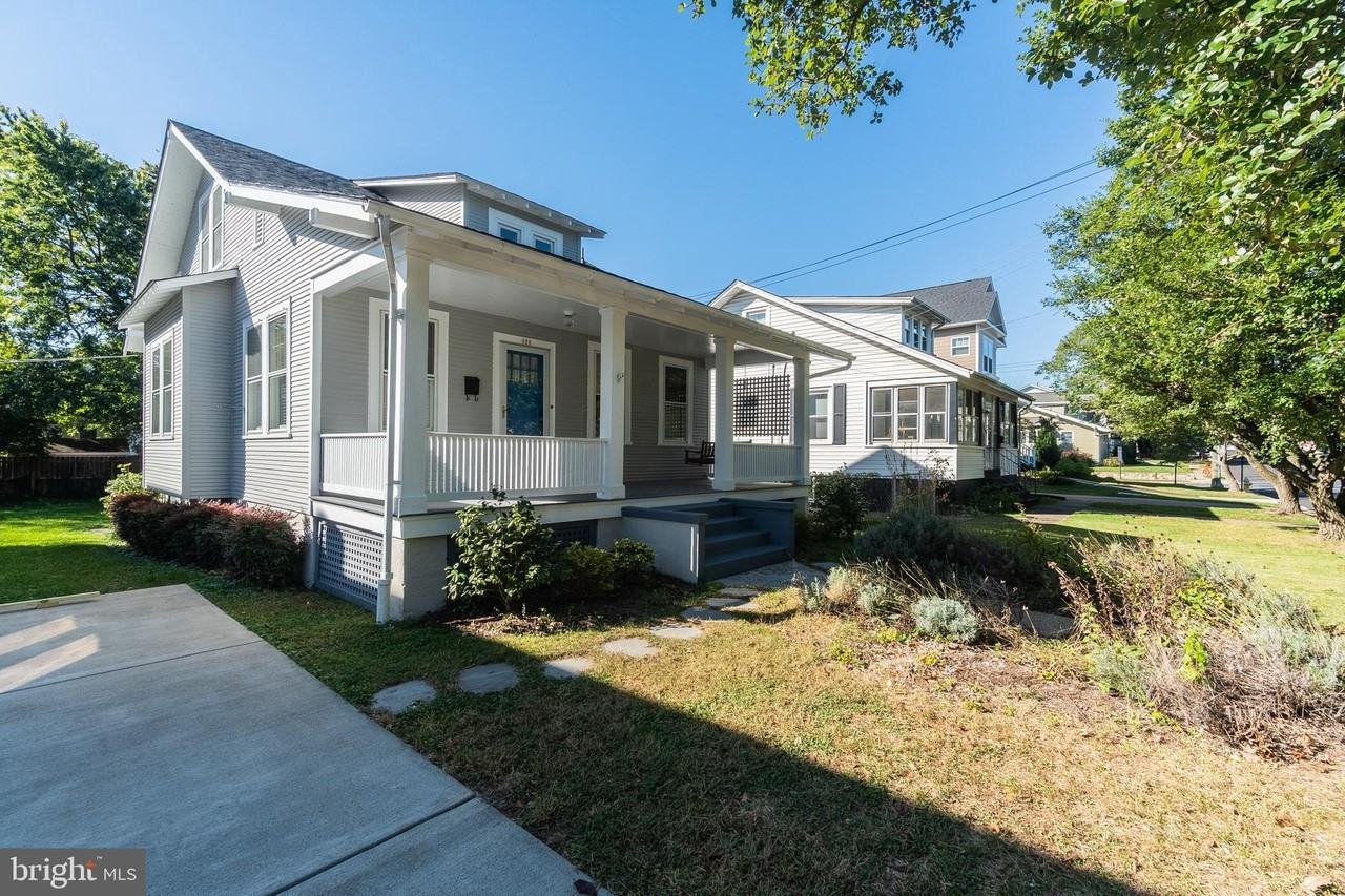 928 19th St S - Photo 2 of 27