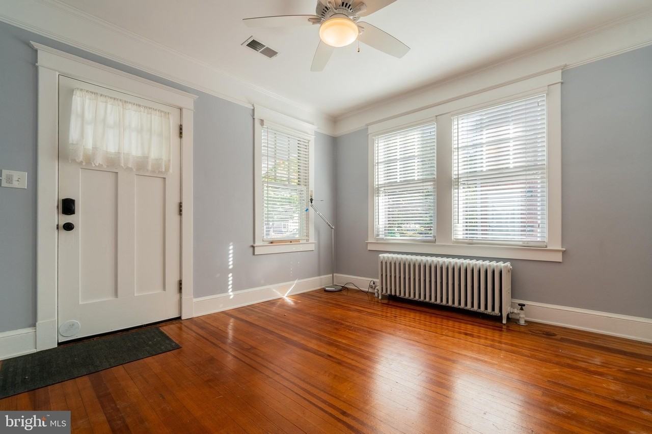 928 19th St S - Photo 5 of 27