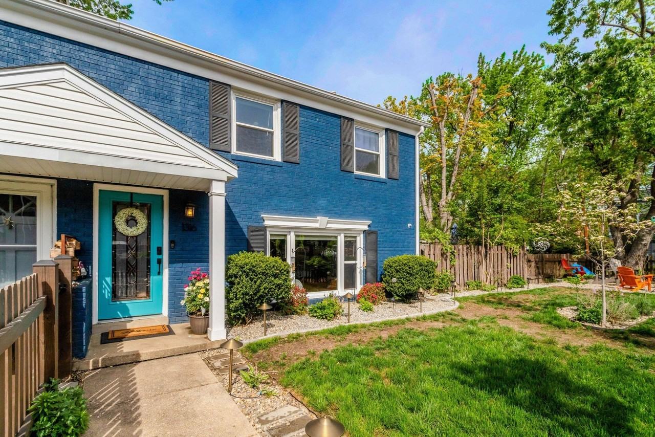 1316 Commonwealth Ave - Photo 2 of 27