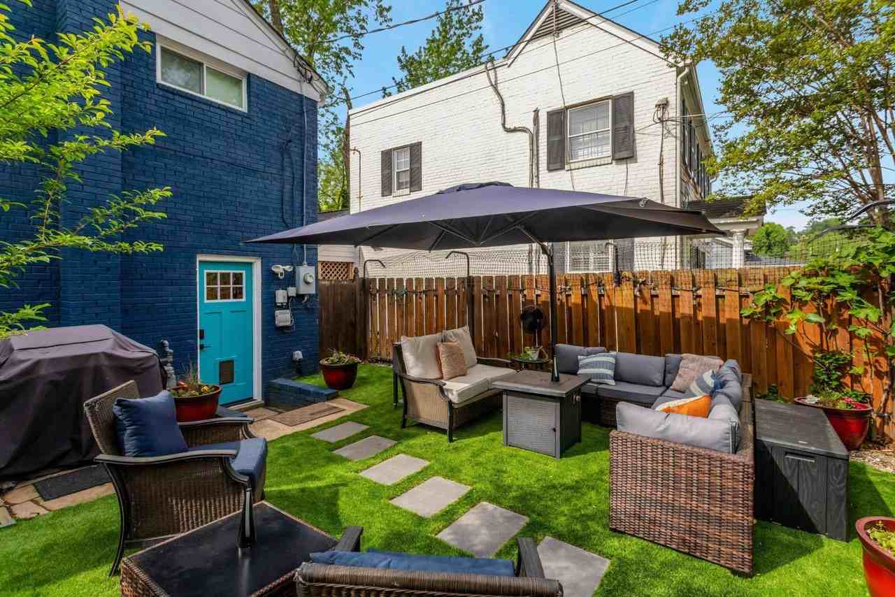 1316 Commonwealth Ave - Photo 4 of 27