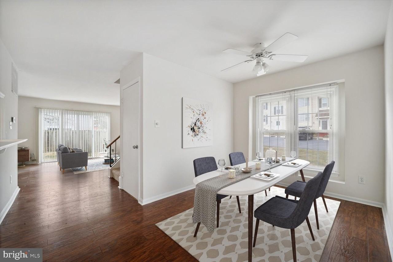 5490 Safe Harbor Ct - Photo 3 of 20