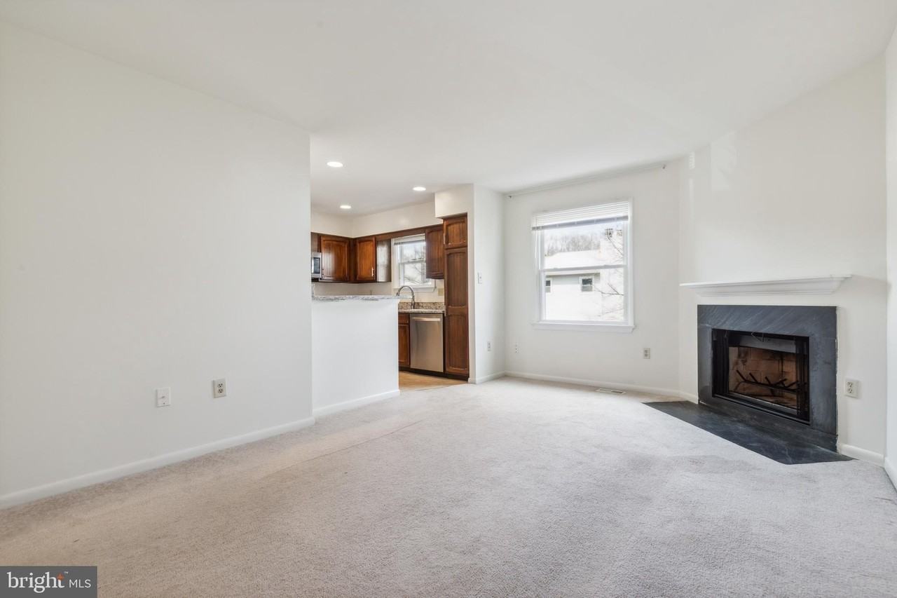 3093 Winter Pine Ct - Photo 3 of 20