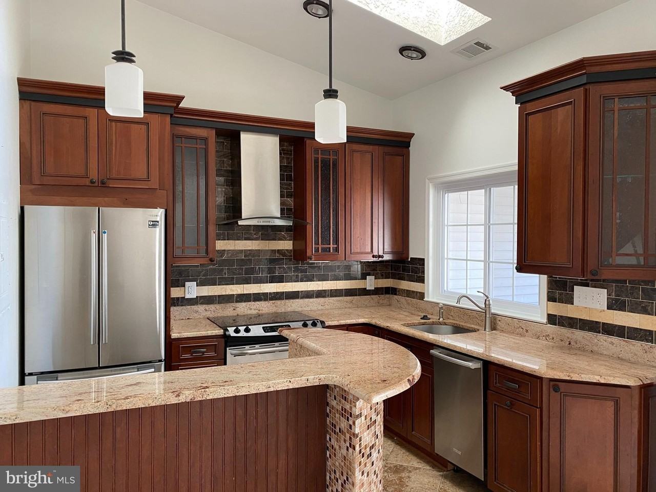 12944 Grays Pointe Rd #12944C - Photo 6 of 16