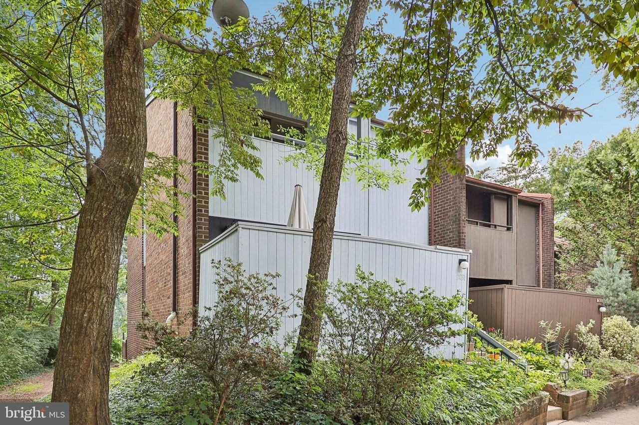 2031 Approach Ln - Photo 5 of 50