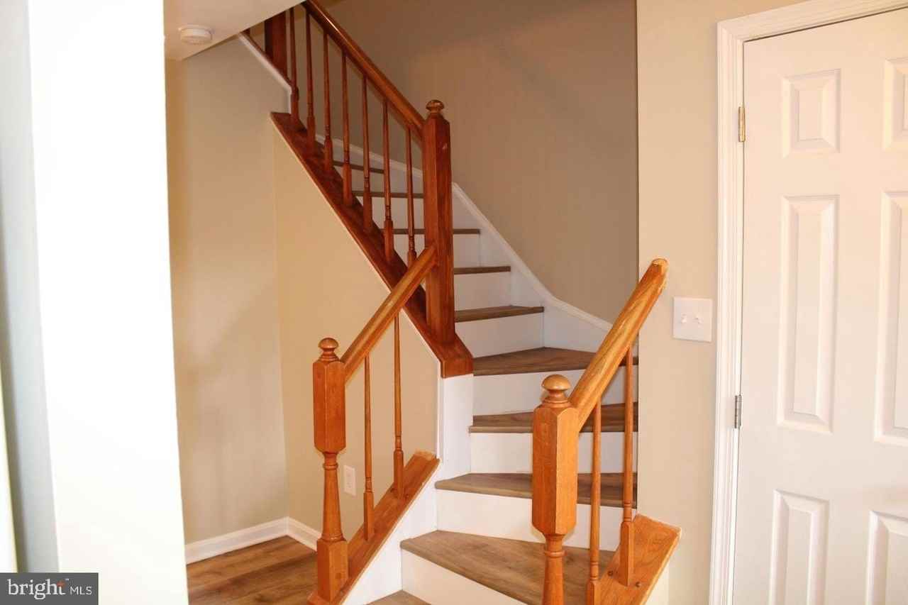 12885 Hyannis Ln - Photo 4 of 5