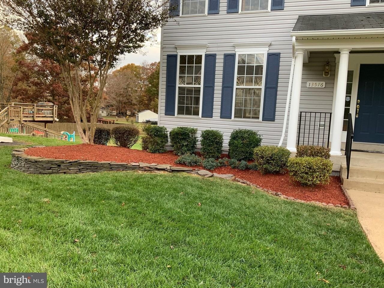 13576 Den Hollow Ct - Photo 6 of 45