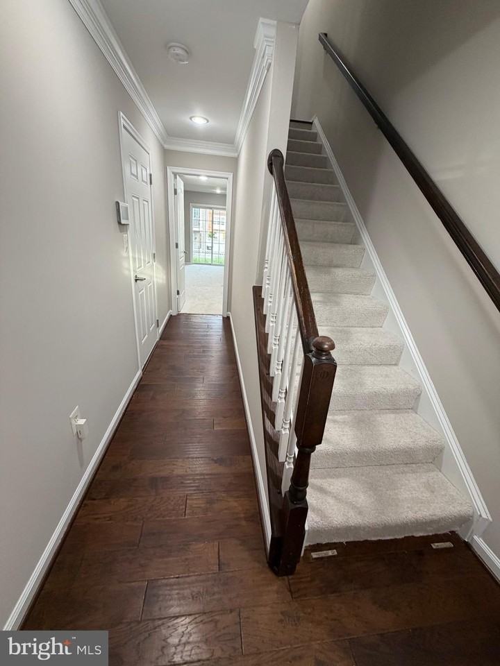 128 Hidden Brook Dr - Photo 4 of 35