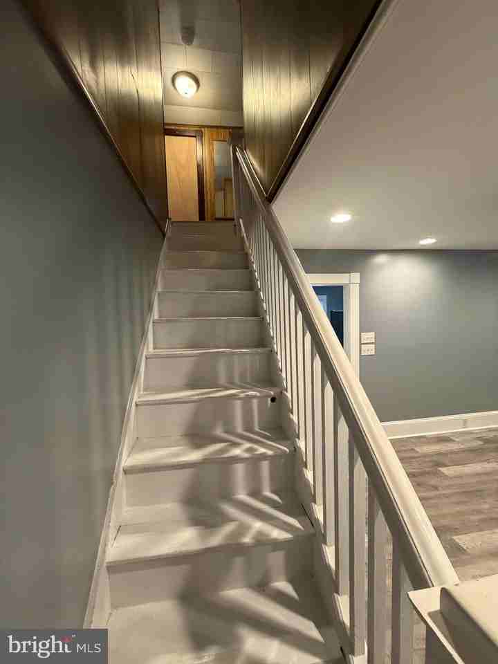 731 Osborne Way ## 2 - Photo 3 of 12