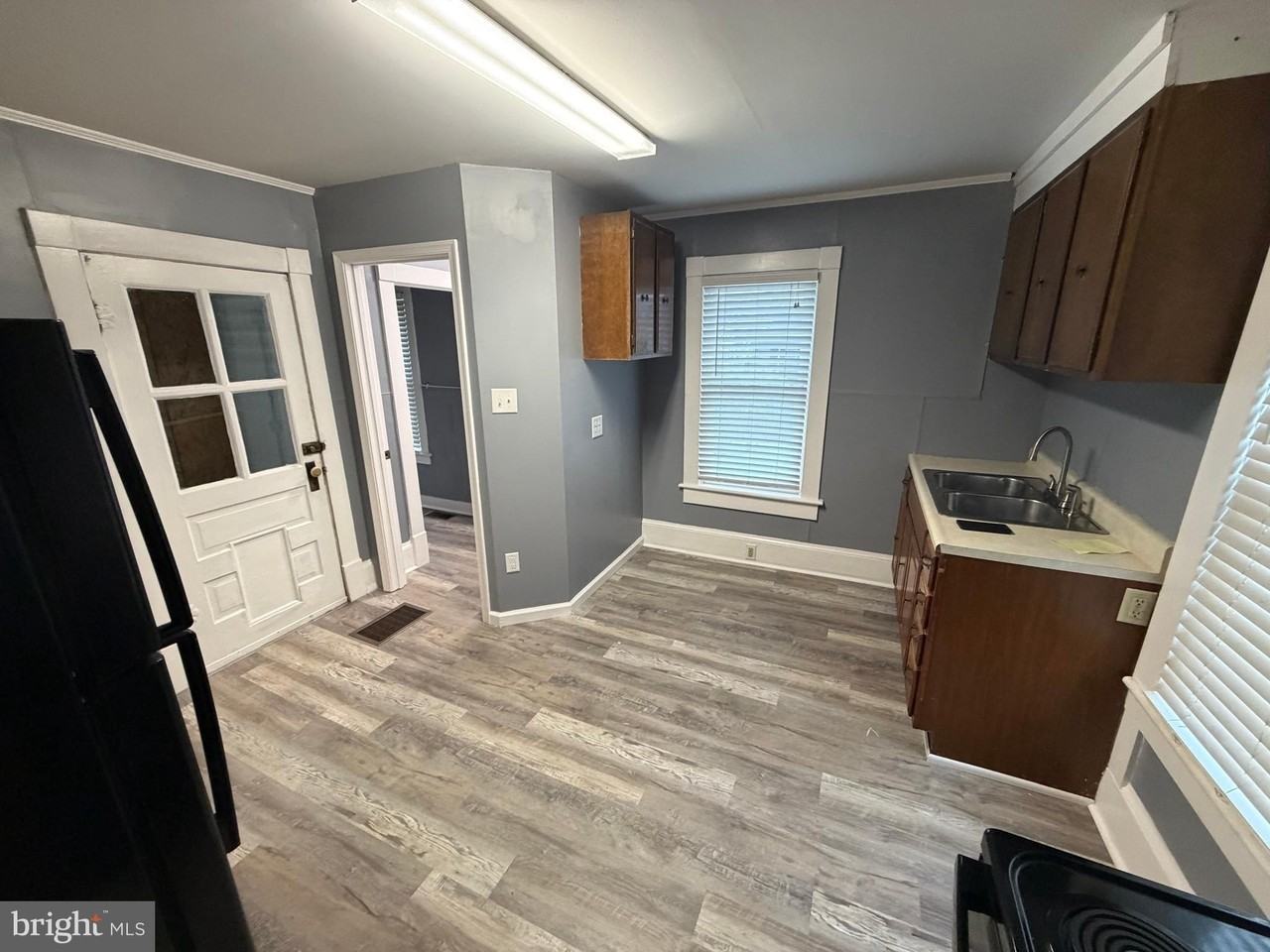 731 Osborne Way ## 2 - Photo 5 of 12