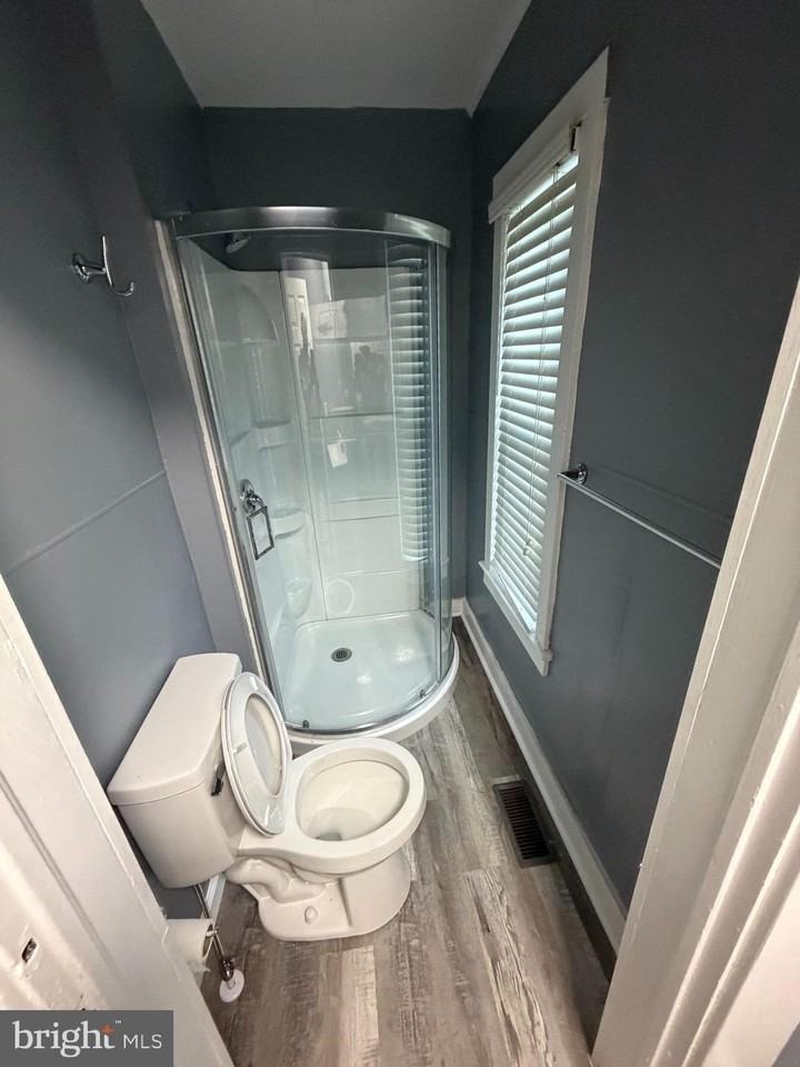 731 Osborne Way ## 2 - Photo 7 of 12