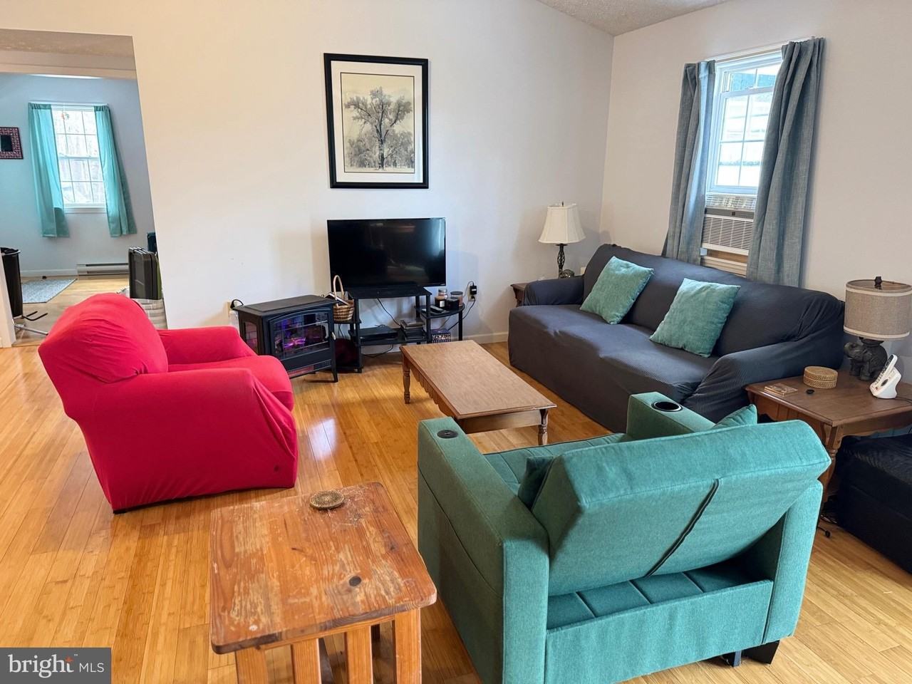 249 Meadow View Dr - Photo 4 of 29