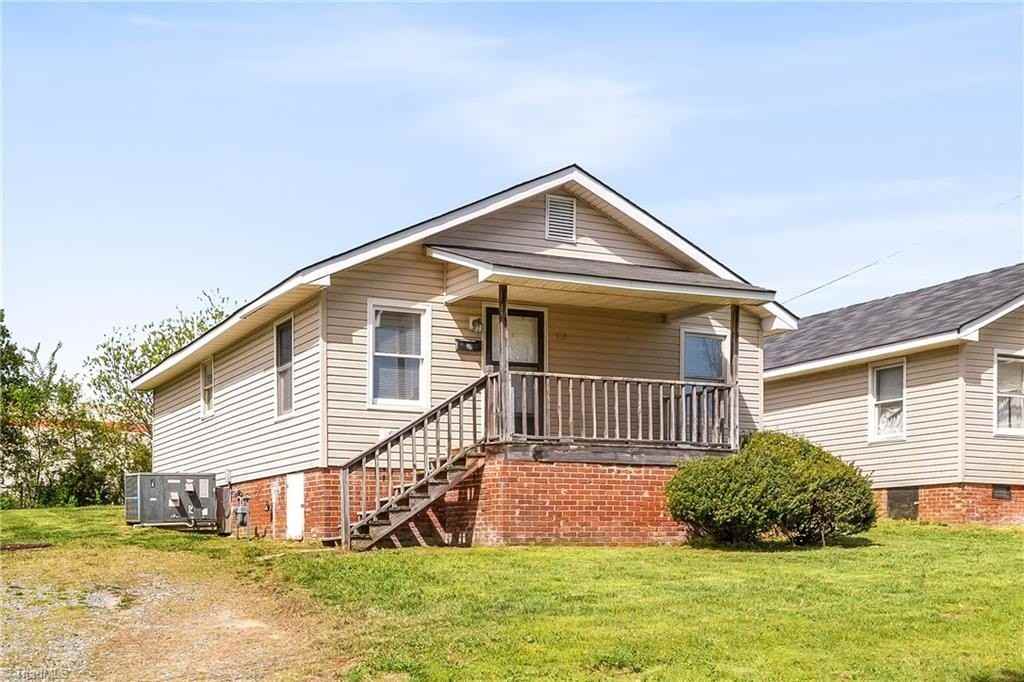 110 S Raleigh St - Photo 2 of 23