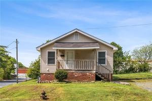 featured image of 112 S Raleigh St