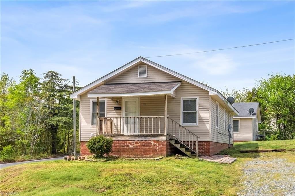 112 S Raleigh St - Photo 2 of 23