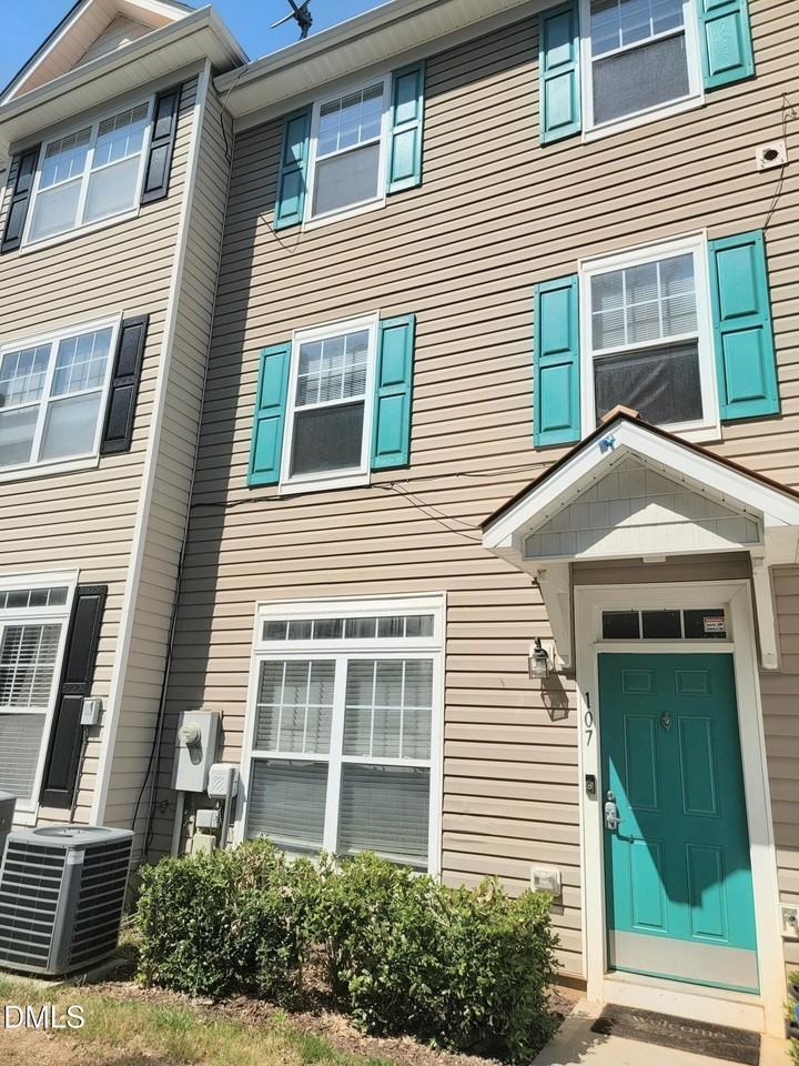 2220 Valley Edge Dr #107 - Photo 3 of 26