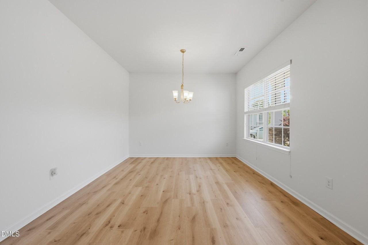 107 Zulabelle Ct - Photo 5 of 34