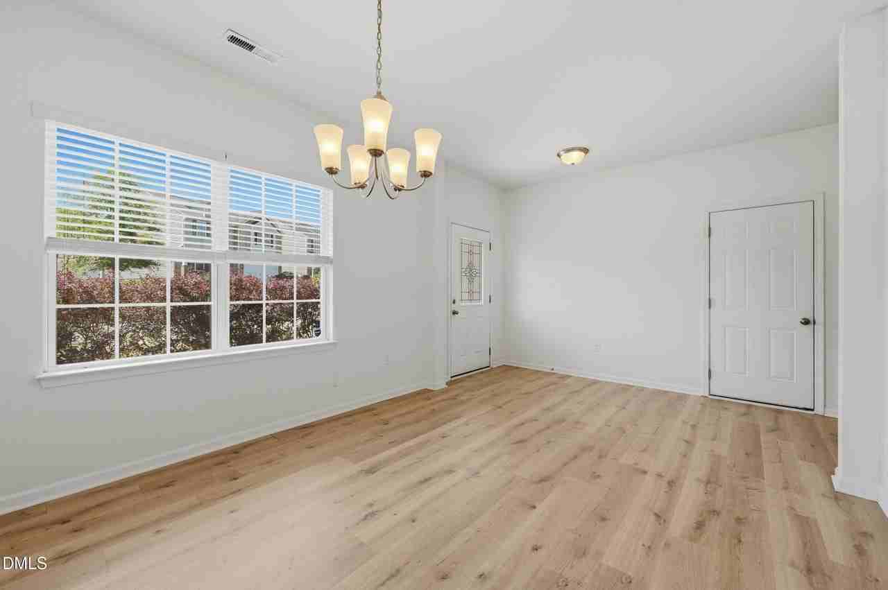 107 Zulabelle Ct - Photo 6 of 34