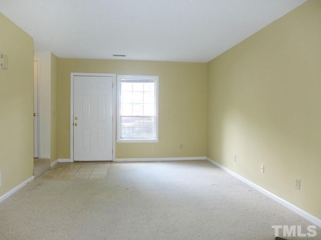138 Marlowe Ct - Photo 4 of 15