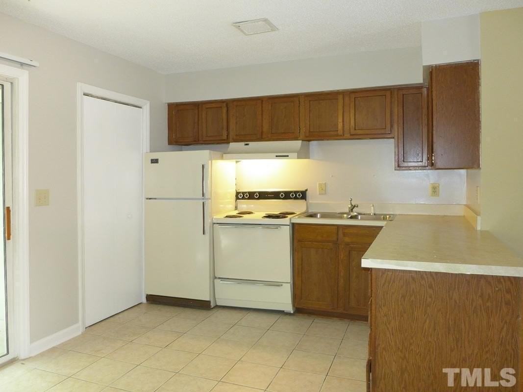 138 Marlowe Ct - Photo 7 of 15