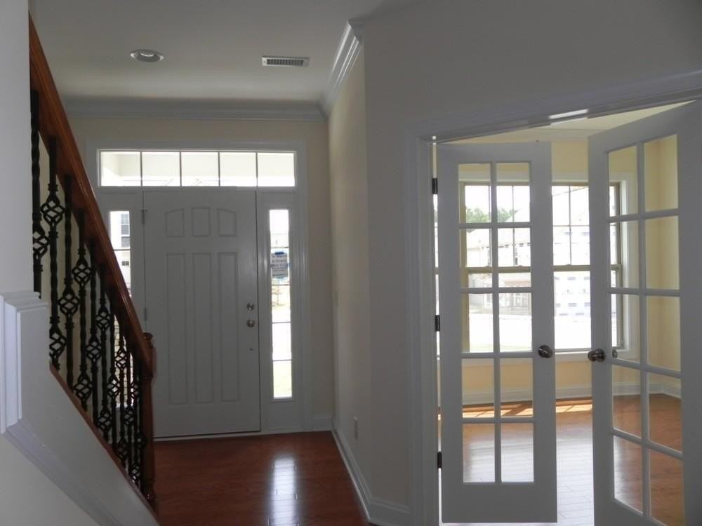 4019 Vallonia Dr - Photo 2 of 17