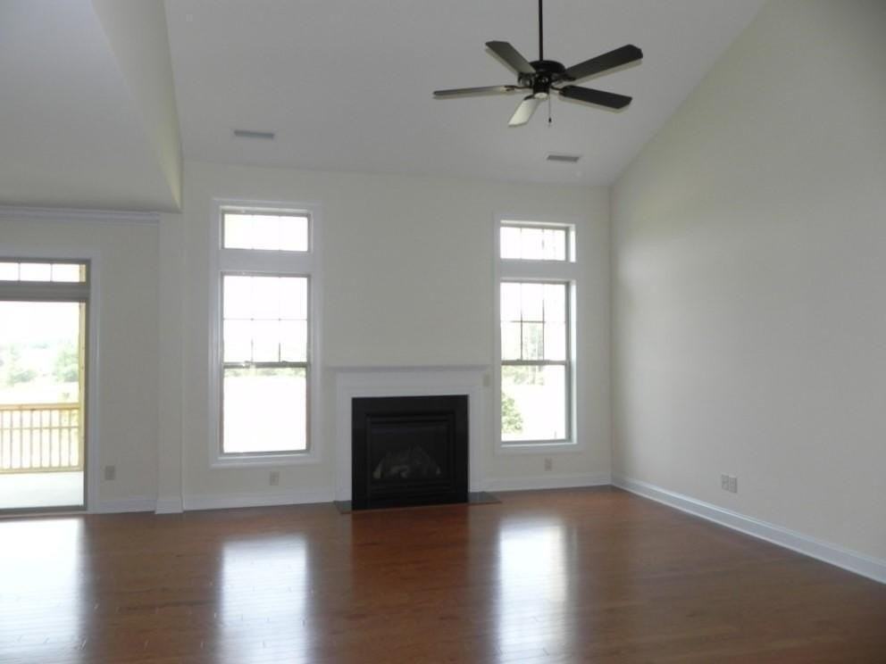 4019 Vallonia Dr - Photo 4 of 17