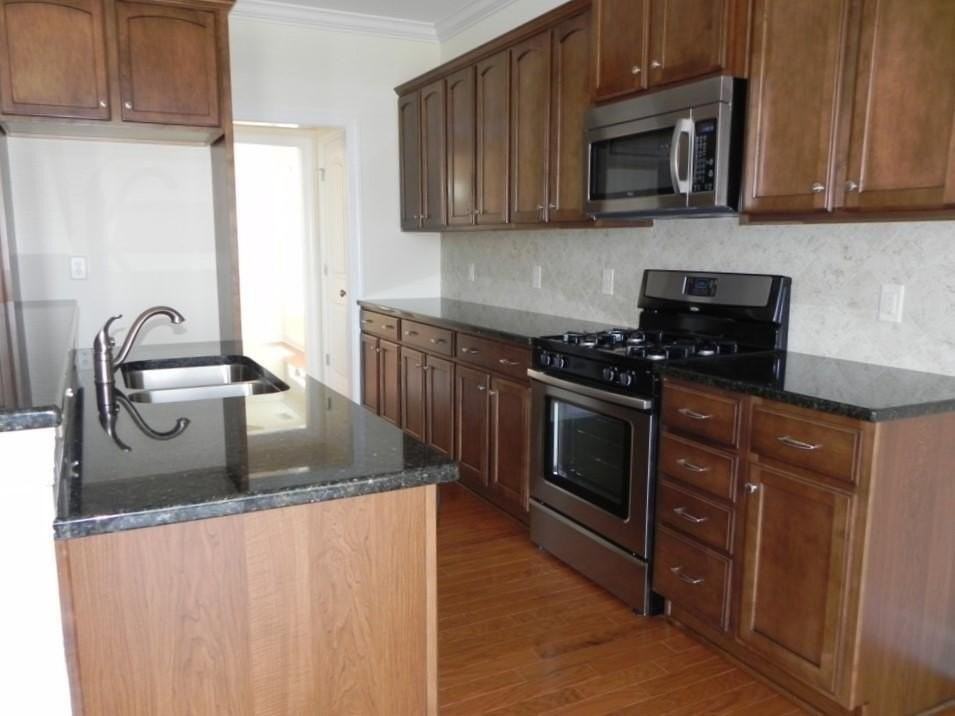 4019 Vallonia Dr - Photo 6 of 17