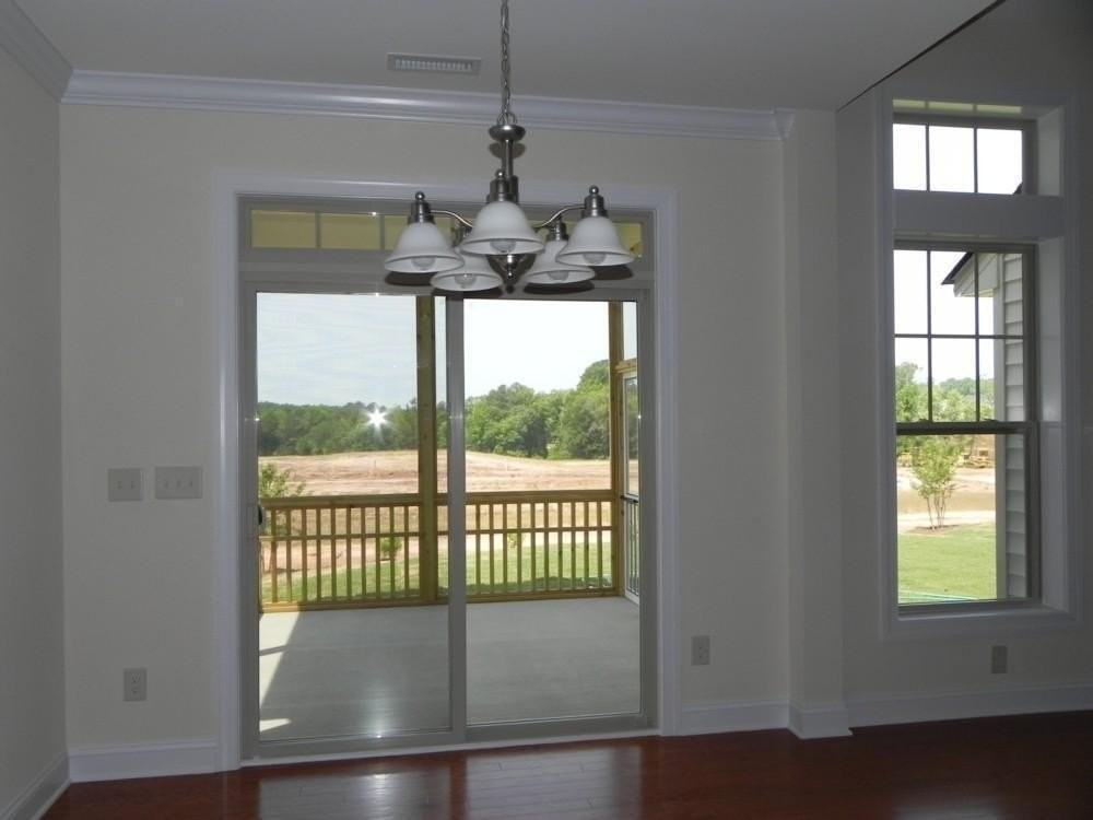 4019 Vallonia Dr - Photo 7 of 17