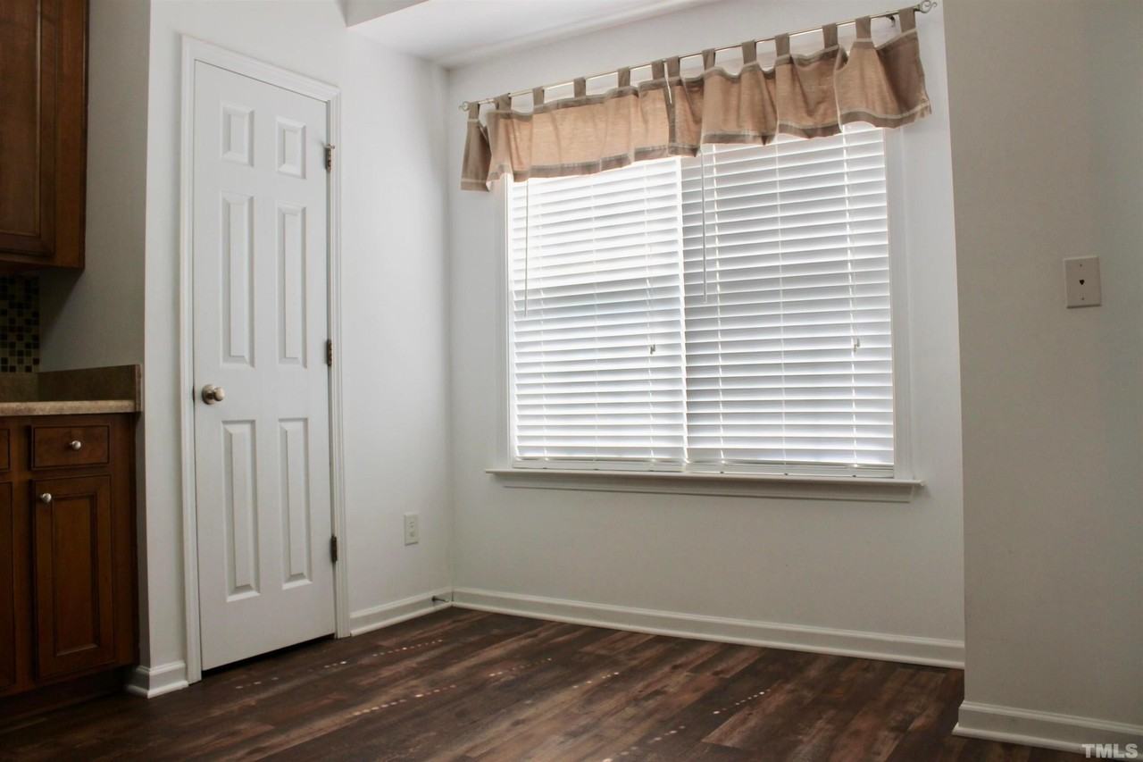 117 Baberton Dr - Photo 6 of 22