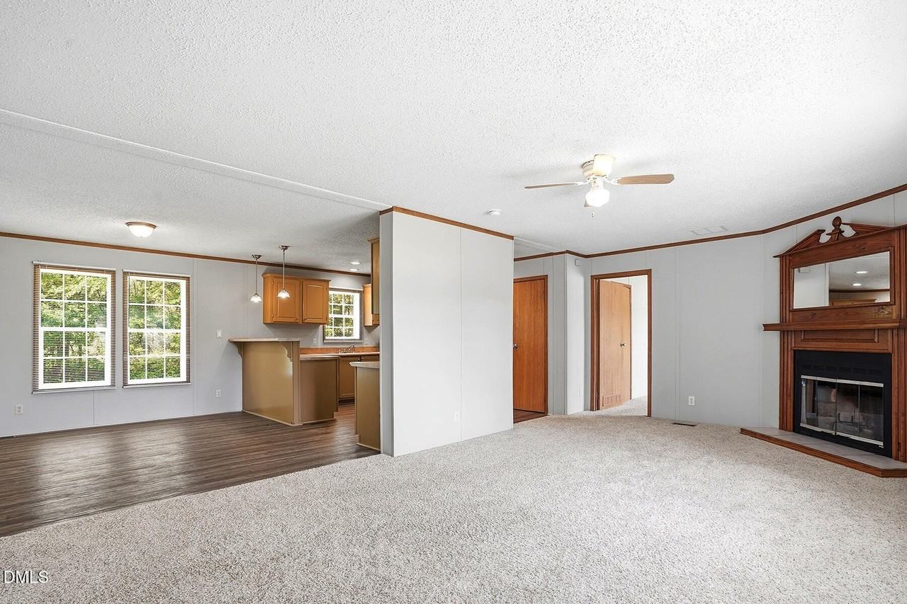 57 Hunter Landing Dr - Photo 4 of 30